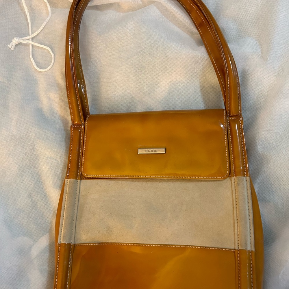 Gucci Vintage Yellow Gold Patent Leather Shoulder Bag